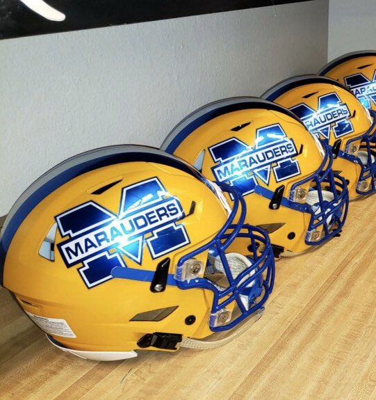 CoachThompy's tweet photo. @CoachFore @SSovacool55 @coach_bottom @rcg999 @CoachKryjewski @SDFNLMagazine @CoachRoachLJ @coach_hales @troyeverhart Mira Mesa HS https://t.co/vcLC4n6tMJ