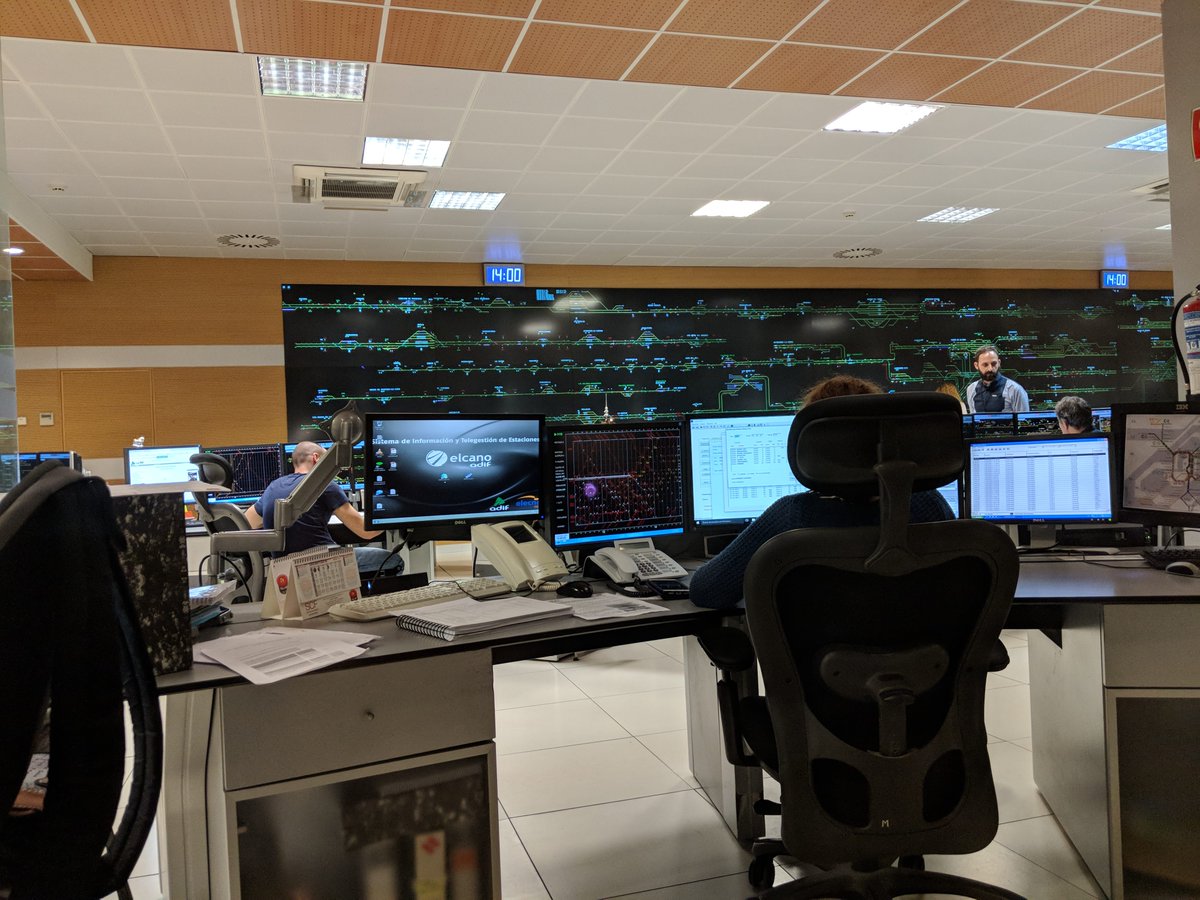 Deimos_Space_'s tweet photo. #ElcanoRail platform, developed by us for @Adif_es, collates and unifies railway management and exploitation information: 13000 trains every day, 55000 controlled elements! 🚆
More info ➡️ https://t.co/9obvqzvzNM
#HappyFriday #PassengerInformationSystem #ICT https://t.co/UeoATAMaZV