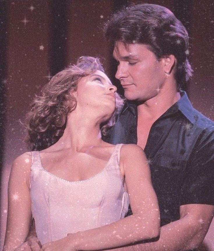 GossipRoomOff's tweet photo. "The time of my life..." Bonne nouvelle pour tous les fans de ce film culte ! TF1 diffuse #DirtyDancing ce dimanche 10 mai à 21:05 🎶💕 https://t.co/yKQtWd9ViB