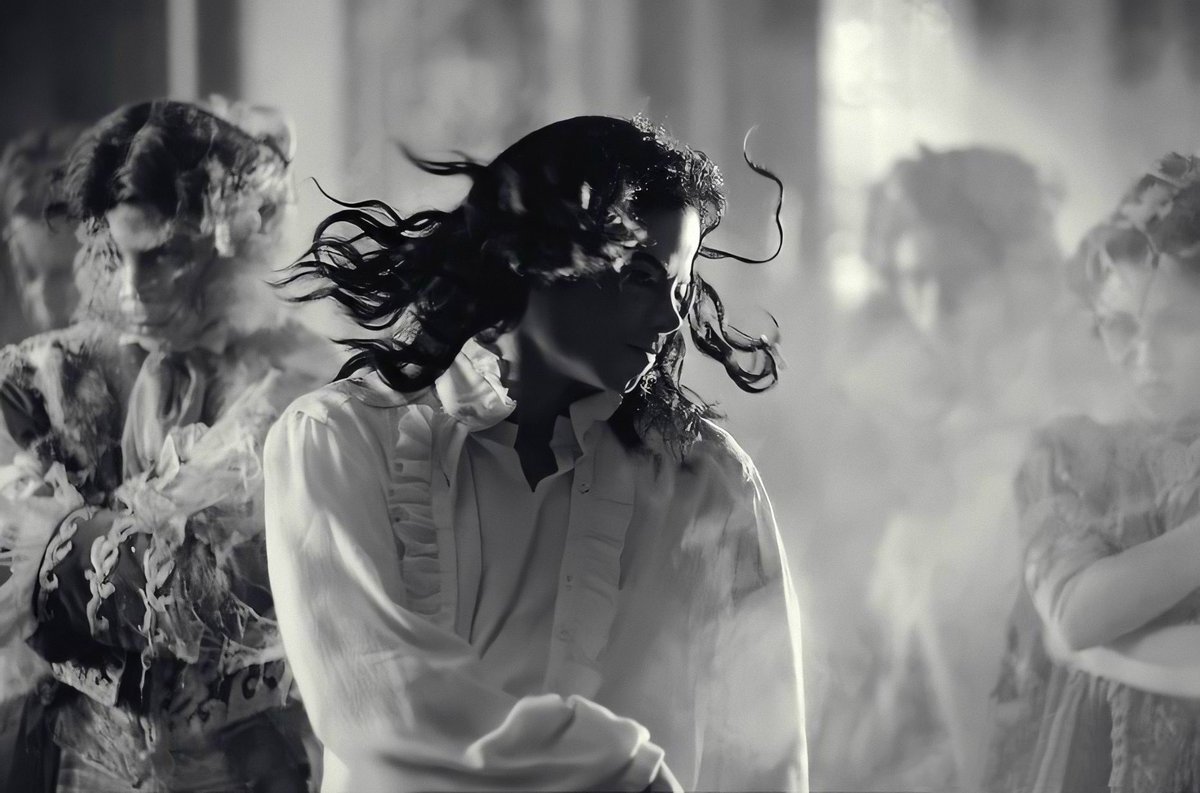 AdemJackson777's tweet photo. Ghosts - Michael Jackson HD Image #MJFam #michaelJackson #Trend #MJCast https://t.co/MkjgiLXISj