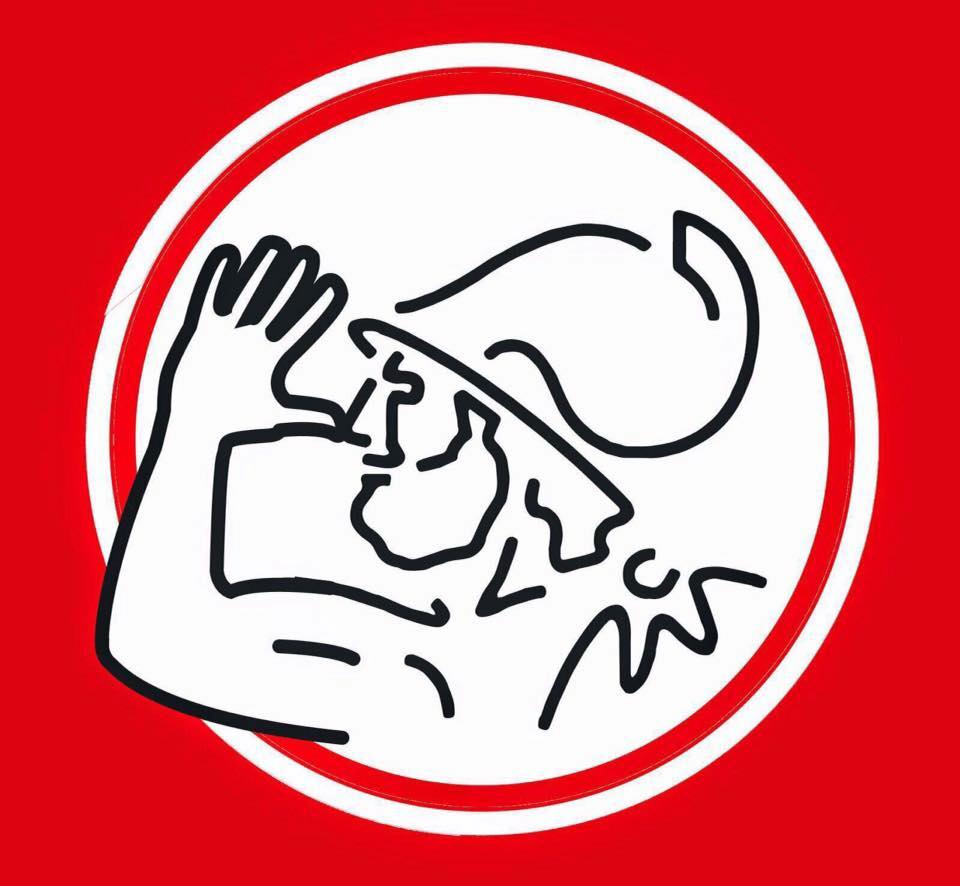 Sjors1985's tweet photo. Vandaag is het exact vier jaar geleden, dat ik onderstaand plaatje op Facebook zette. Wat was het een mooi kampioenschap, met een beetje dank aan Bryan Smeets #8mei2016 #PSV https://t.co/2IwyTuKxZ8