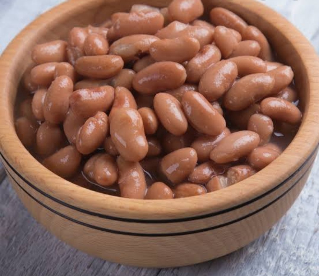 zainabintali's tweet photo. Why wait for the Govt's beans when Gravity can offer some😋 @GalaxyFMUg
#StayHomeConcert https://t.co/aFI0PBciqg