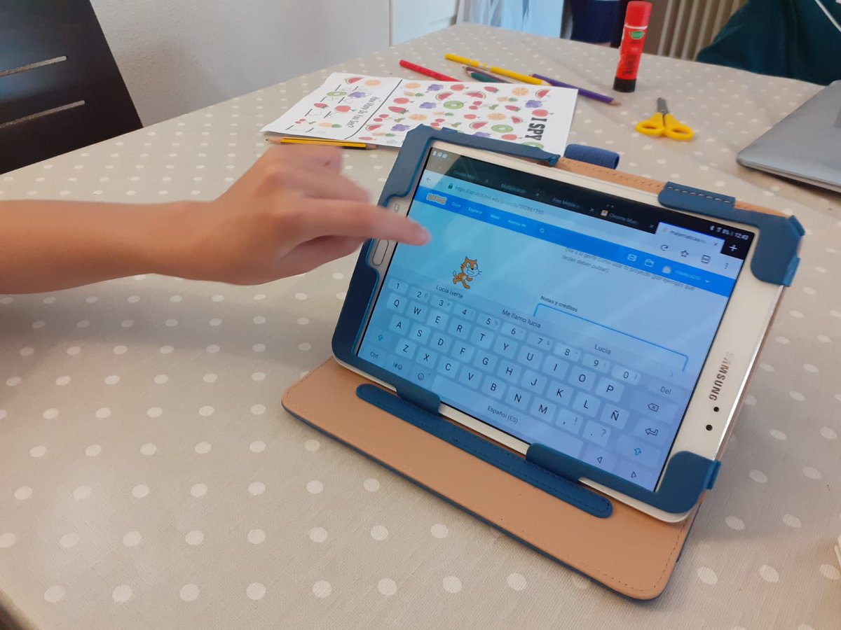 Colegio_CVE's tweet photo. El programa de robótica CVE y las matemáticas se encuentran durante esta 5ª evaluación. Los alumnos de 2º de Primaria comienzan a preparar algunos proyectos como un videojuego con #scratch. Se trabajan conceptos matemáticos y algoritmos. 🤖 https://t.co/Yxvlj0fWe8