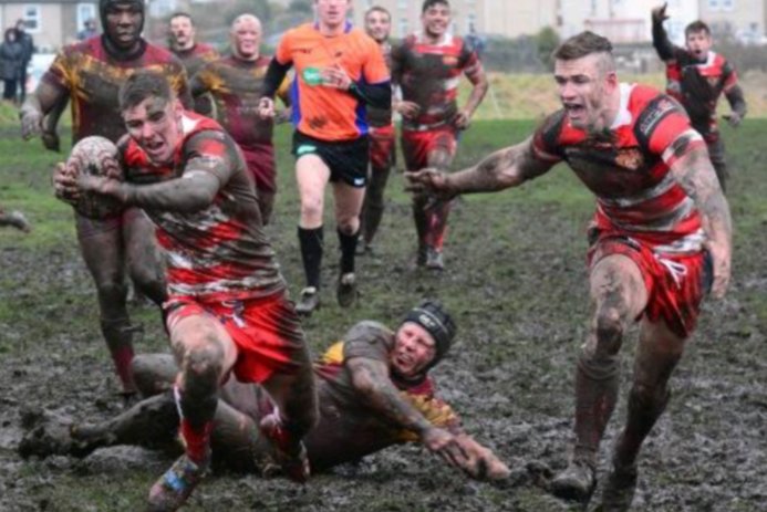 <a href="/RugbyFields/">BeautifulRugbyFields</a> Some great games in the cold, rain and mud, on the same field.