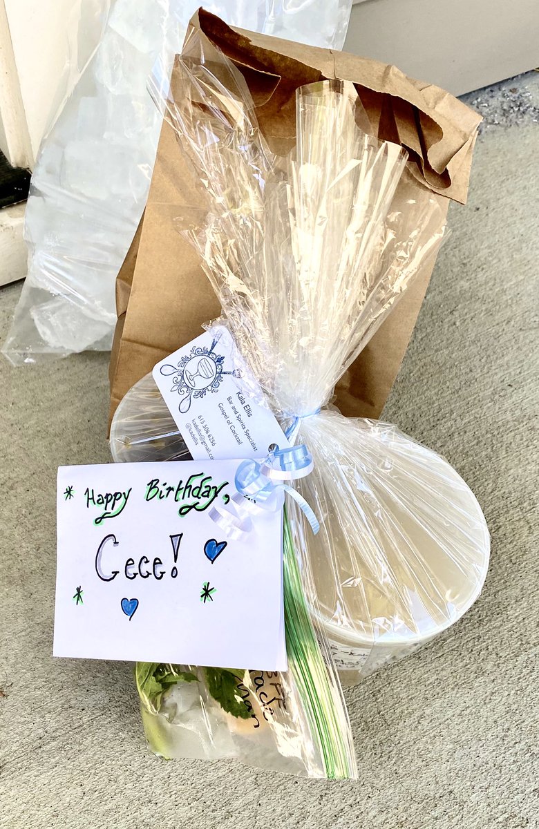 kadellis's tweet photo. You know what ur friends love? Cocktails. You what ur friends need? Cocktails! You know what is great for bdays, celebrations, &amp; “just ‘cuz” presents? Our cocktail deliveries!
Order for Fri/Sat deliveries. Link in bio #frontdoordelivery 
#cocktaildelivery #nashvillestrong https://t.co/6aCMHM9sRl