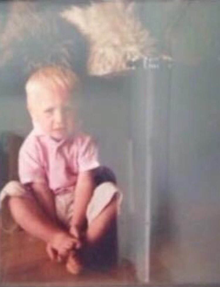 natdavey2012's tweet photo. A big happy 16th Birthday to my first born Bobby. You have have grown from a little cutie to a handsome young man have the best day you possibly can during lockdown love you lots 🎂🥳😘 @robdavey2011 https://t.co/e1OjX5vctN