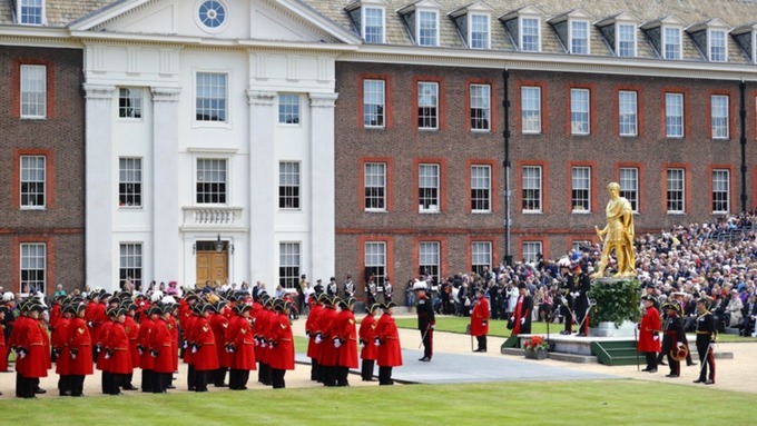 itvnews's tweet photo. Nine veterans die with Covid-19 at Royal Chelsea Hospital
https://t.co/1N6qus0qWI https://t.co/AzrP4zE0id
