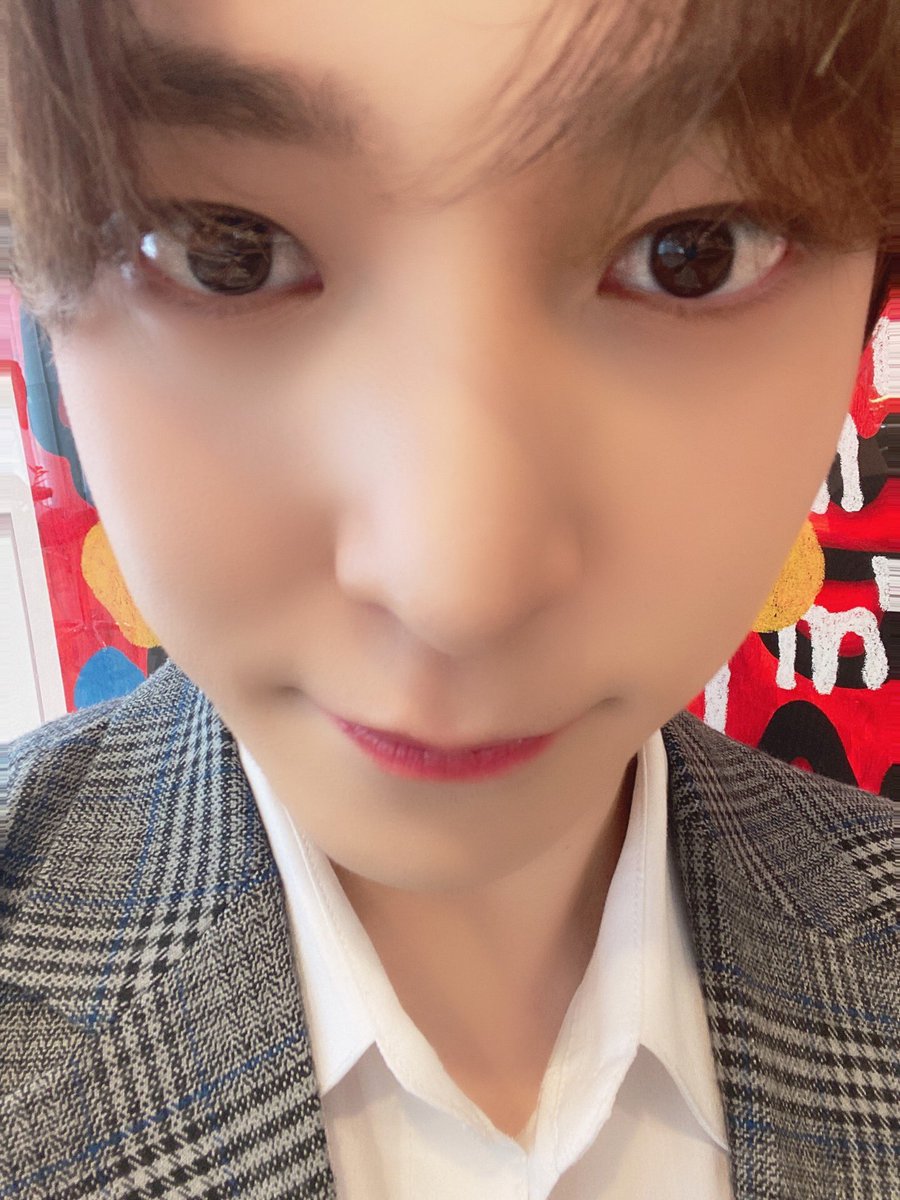 ATEEZofficial's tweet photo. [#윤호] 오늘도 에이티니 덕분에 행복해요☺🌹
#ATEEZ #에이티즈 https://t.co/oZ2Ha5Ozfg