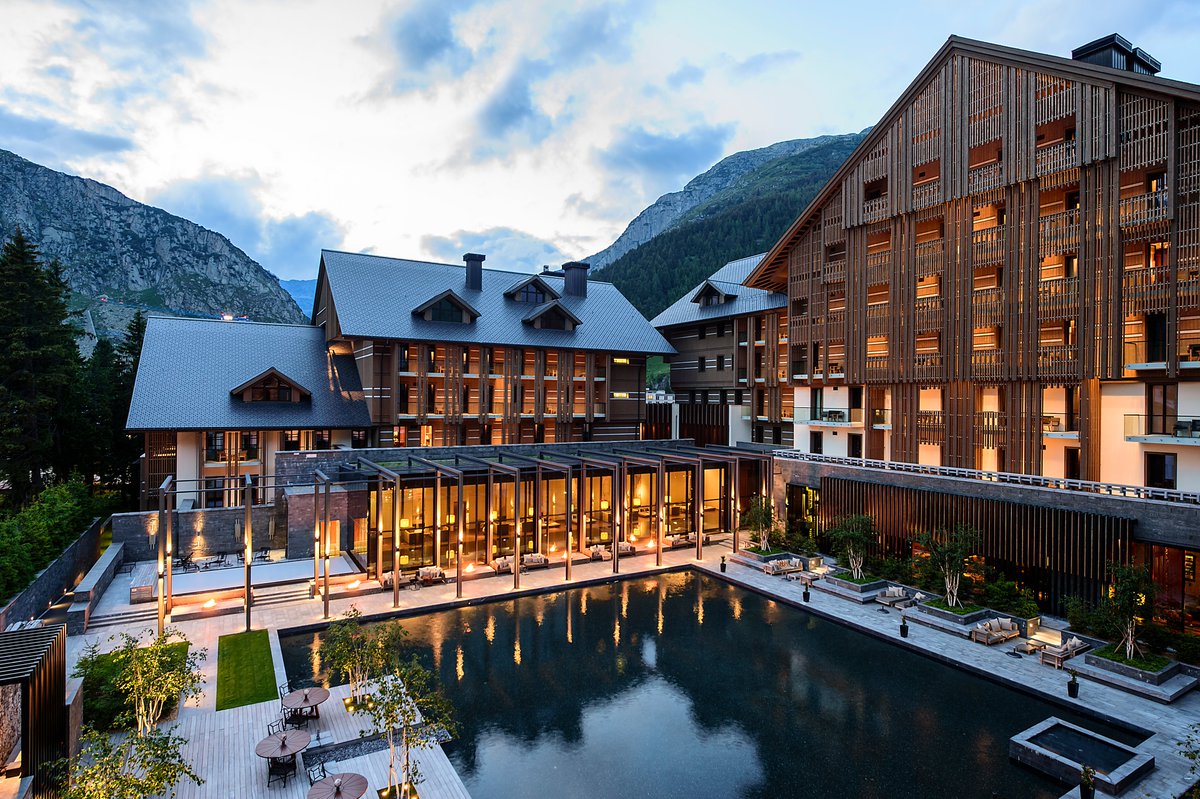 What a great pleasure to welcome you again! Celebrate the reopening with us at The Chedi Andermatt! We look forward to your visit!