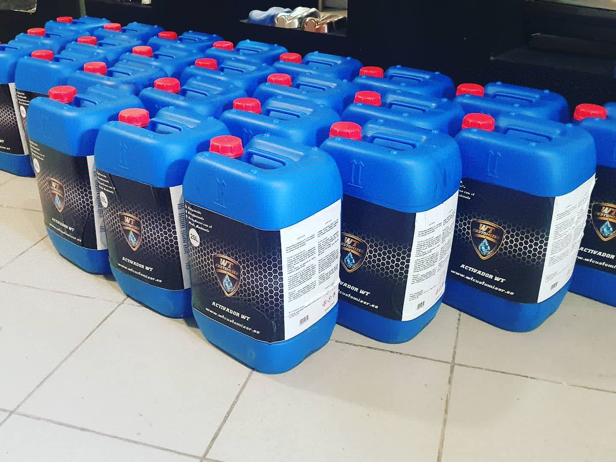 todohydro's tweet photo. 🔺️https://t.co/5rSptUHDey🔻

Hoy preparamos un envío de nuestro #activadorWT. 
200 litros en formato de garrafas de 25l
💲Descuentos especiales a profesionales.
#hidroimpresion  #impresionporagua #watertransferprinting #watertransfer #impresionalagua #personaliza #wtcustomizer https://t.co/qCSoDBtg97