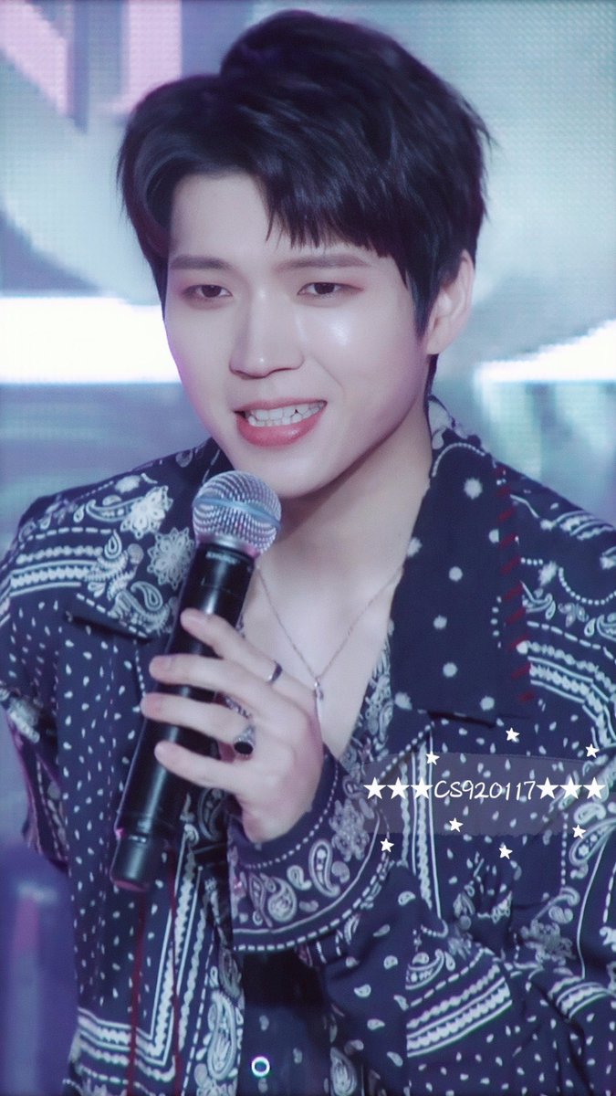 [d-453]woohyun's so pretty look at his cute lil canines