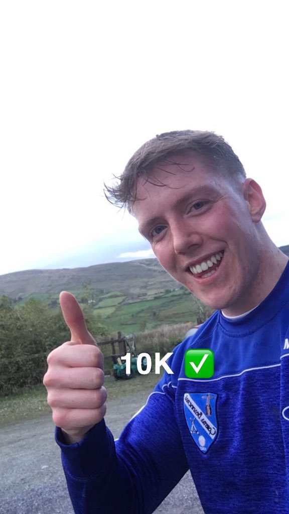 bantryblues's tweet photo. We are off. @bantryblues 24 Hr #Runathon #Run4Pieta with Eoin Minehane 1st runner on the road - Beauitful morning as we commence our #Darknessintolight for @PietaHouse #Blues4pieta https://t.co/sT5WSuttU7