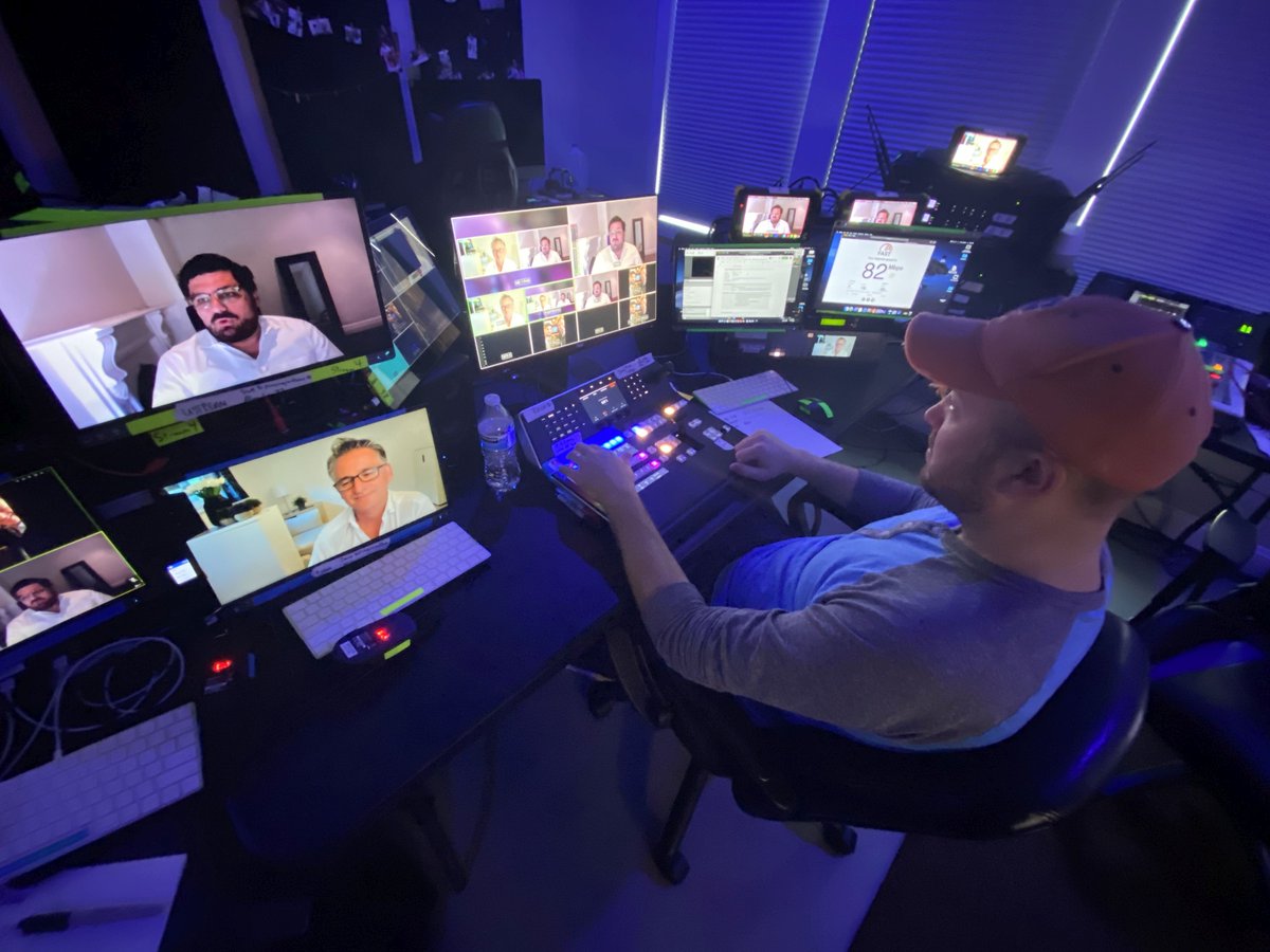 awaltens's tweet photo. Behind the scenes of "Connecting the dots" - Recording Nuno Sanches' interview https://t.co/8Sycq7lkw5