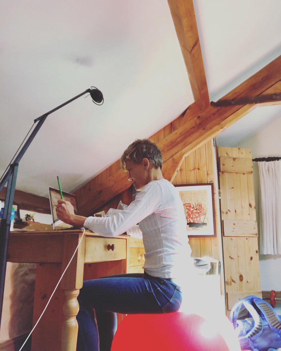 jo_meek's tweet photo. 💻 consultations keeping 🏃‍♂️🏃‍♀️running &amp; people active! 

🙏🏻 to all who has kept me busy whilst at 🏡

but not today

VE Day. Celebrating Hitlers surrender, the end of WW2

Celebrate the peace ✌️Enjoy the bank holiday!

Physio 🐿 Work

#physiotherapy #sportsphysio #runnerphysio https://t.co/Ew0QhPDOF8