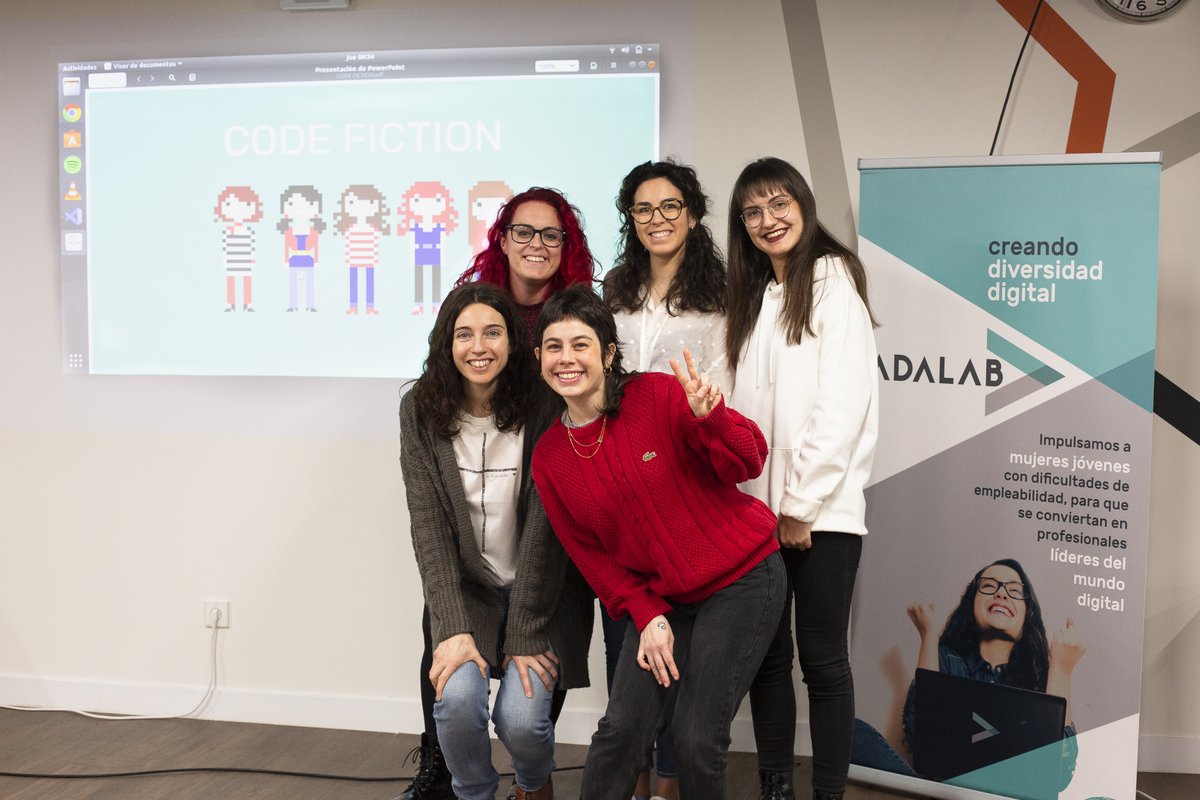 Adalab_Digital's tweet photo. 👩‍🏫 Aprender haciendo 👩‍💻
Nuestras alumnas se incorporan a sus empleos como programadoras front-end gracias a las habilidades desarrolladas durante el curso, preparando y desarrollando proyectos que luego presentan a sus compañeras y profesores. ¡Todo con feedback continuo! https://t.co/WNxUgbGTpI