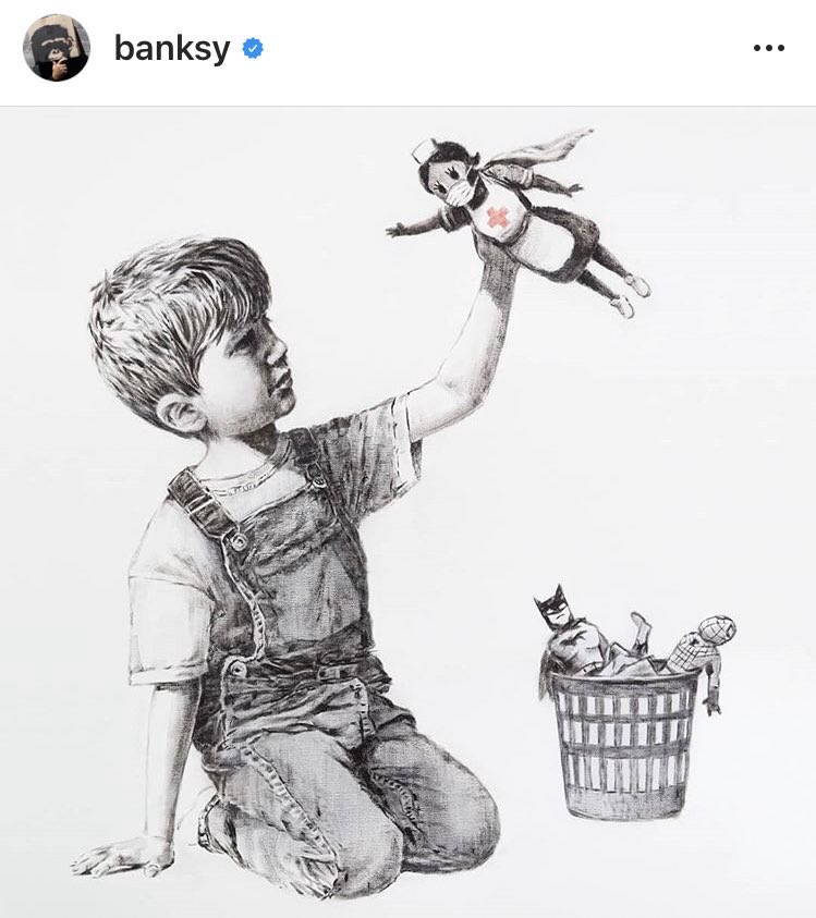aurea_vallejo's tweet photo. Ahir va aparèixer una obra nova de Banksy, “Game Changer”, penjada en un passadís de l’Hospital General de Southampton, a UK.

Amb l’obra, aquesta nota:

“Thanks for all you’re doing. I hope this brightens the place up a bit, even if it's only black and white.”

❤️❤️❤️ https://t.co/8dDKml6CRX