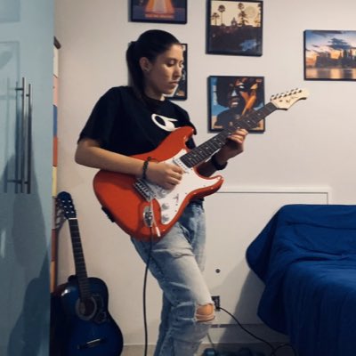FrancescaPek's tweet photo. #NuovaFotoProfilo https://t.co/7woCbG8GcL