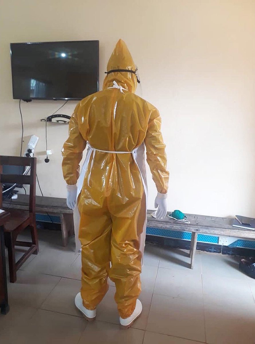 jokateM's tweet photo. Hospitali Ya Wilaya Ya Kisarawe katika kuwalinda wahudumu wetu wote wa afya waliomstari wa mbele katika mapambano haya ya #covid19 tumeanza kuzalisha PPE zetu. Pamoja na hayo tulishaanza kuzalisha barakoa na vitakasa mikono vyote tayari vinapatikana kwenye famasia/pharmacy yetu. https://t.co/bHLAnBBZ21