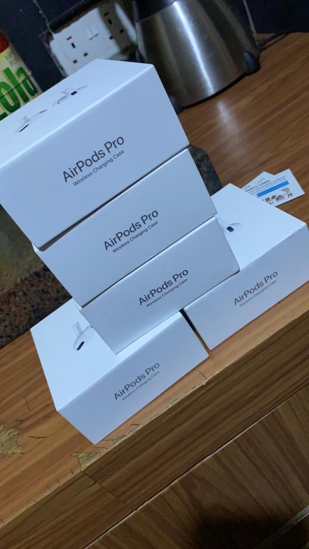 es_ghana's tweet photo. New Deals!!!!
AirPods Pro available
Brand new sealed
Price: Ghs 1400
#GoodDeals #ESGhana #TGIF #Apple #AirPodsPro #Ghana #YourBestPlug https://t.co/Ct7tecS4JG