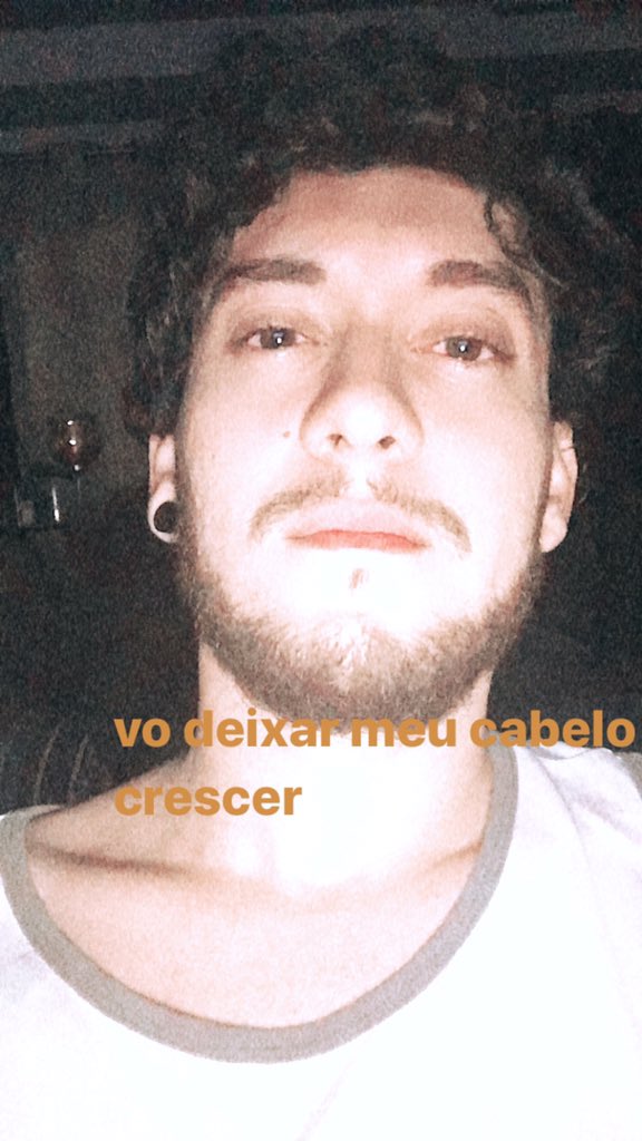 iaibiel's tweet photo. meu cabelo tá maior ate https://t.co/SimBBdhmOO