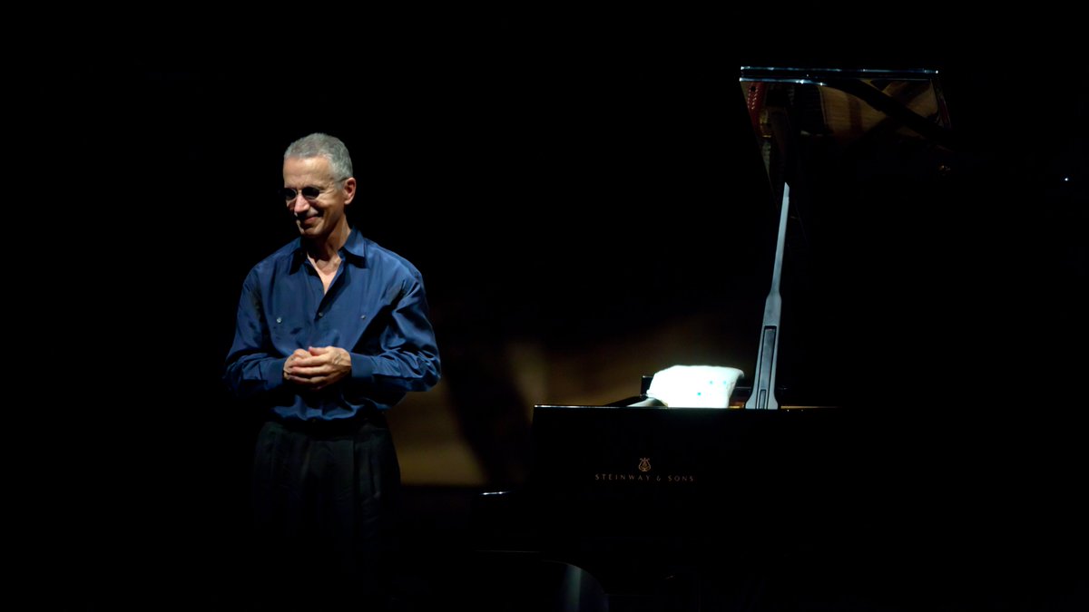 Keith Jarrett fête ses 75 ans : écoutez le morceau inédit dévoilé par le label ECM bit.ly/35IKiRp