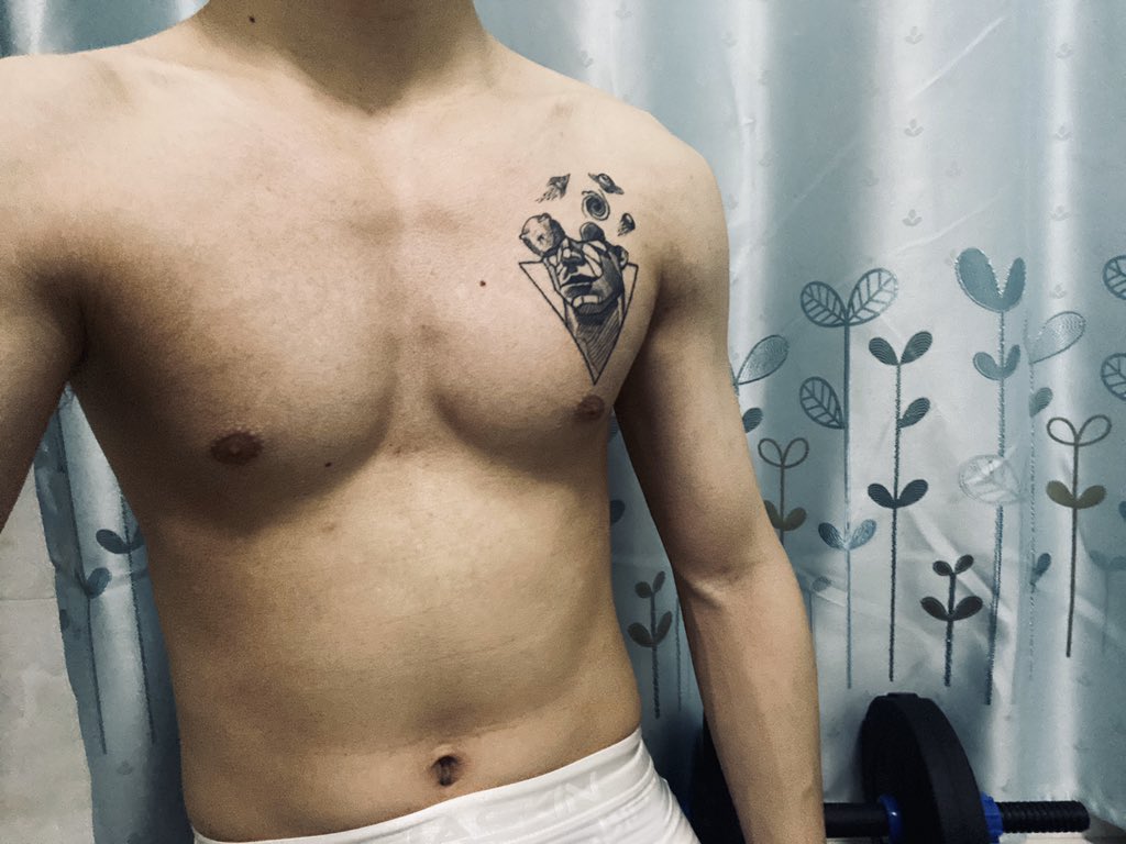 taos0_'s tweet photo. 还是没有做网黄的潜质😂 https://t.co/O0vJ7PBVfu