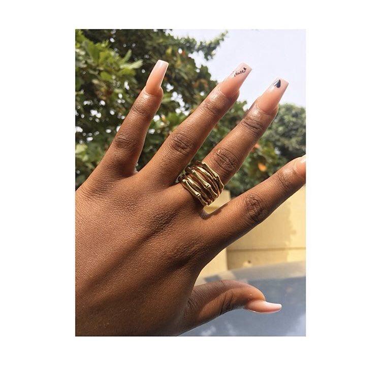 Ring lovers we've got you covered.Available in size 7 and 8 Price: #2000 pls kindly Rt