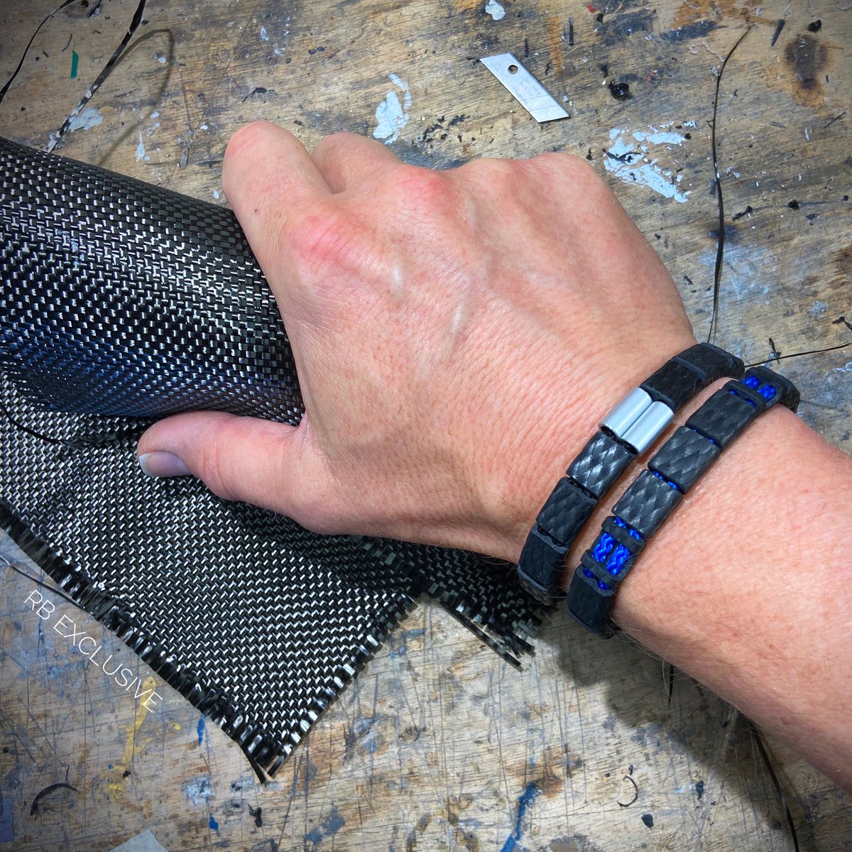 RONvandenBOSCH_'s tweet photo. Carbon armbanden uit eigen atelier.
.
https://t.co/BHRidjhKM0
#armband #sieraad #carbon #fashion #man #outfit #rbexclusive https://t.co/uQYNlFRVoh