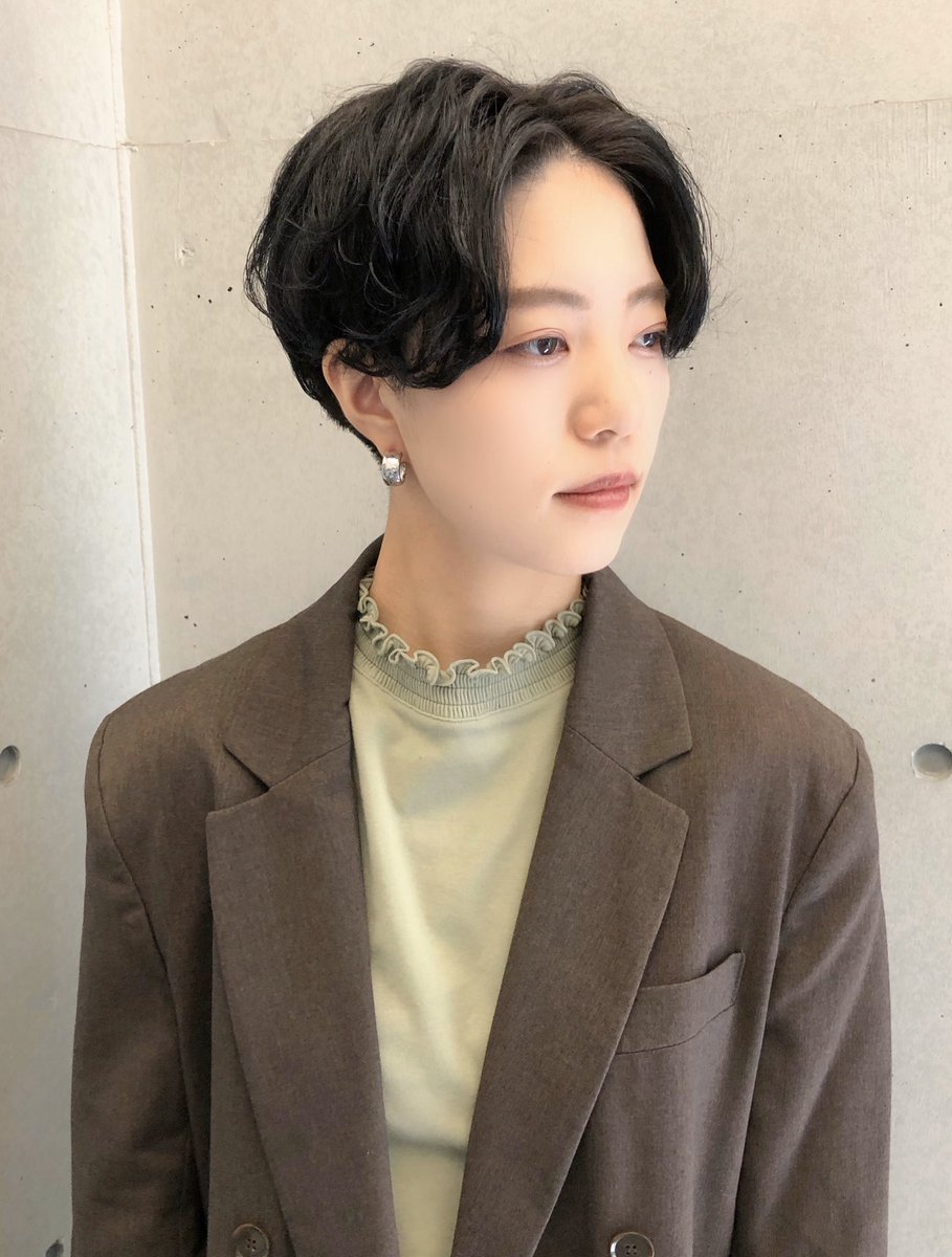 Twitter पर 加藤耕三 原宿美容師パーマ センターパート 自粛で前髪伸びてきた方イメチェンのチャンス 後ろスッキリさせて センターパートにイメチェンしてみましょう T Co Gagu7ehynm 刈り上げ女子 ジェンダーレスショート