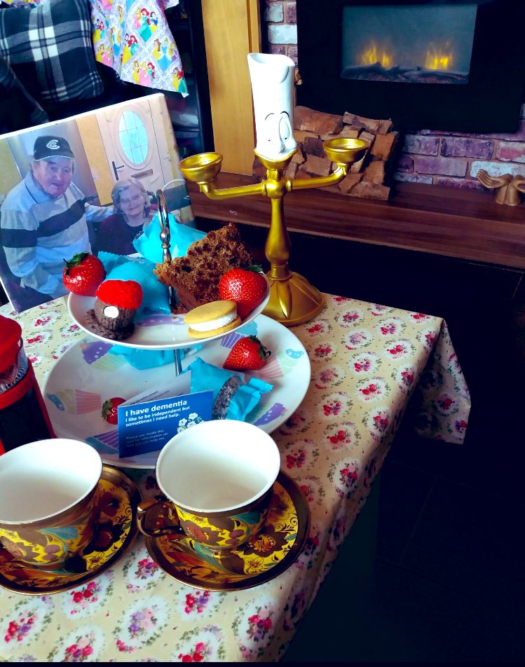 IrishDementiaWG's tweet photo. Happy Friday everyone!
We are reflecting on a fab virtual #TeaDay2020 yesterday. Special shout out to Cork member Kathleen who created a beautiful tea table in memory of her parents who both lived with dementia.
We will be down to the real capital for tea soon!
@alzheimersocirl https://t.co/leIXVXcc30