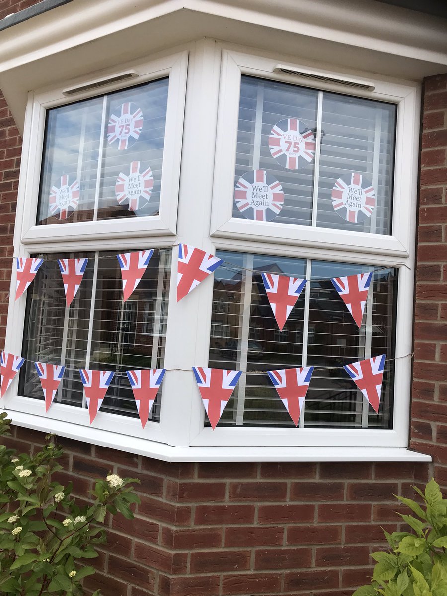 BeechMPS's tweet photo. Good morning Beech Class! I’ve decorated the front of my house for VE Day! What are you doing to celebrate? Check out the VE Day activities on our year 2 home learning page. https://t.co/PYgrgRwYFw