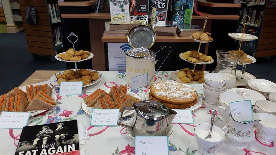 lincslibraries's tweet photo. Most of our posts today are brought to you by our WWII experts, our fabulous team at #WoodhallSpaLibrary! We're flashing back to years past where the team have spent time celebrating all things 40's at @Woodhall40sFest #FlashbackFriday #VEDayAtHome #MLLVEParty https://t.co/eb7NgigSKi