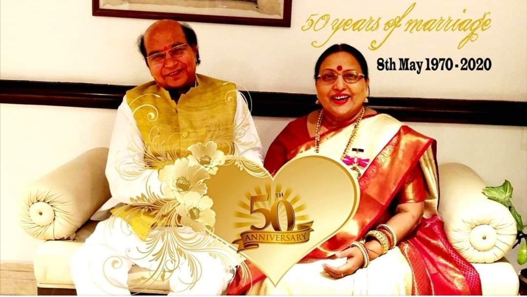 therjesh's tweet photo. #मिथिला के बेटी व #पद्मभूषण से सम्मानित श्रीमती @shardasinha जी के 50वीं वर्षगांठ की अनन्त शुभकामनाएं। 
जय मिथिला जय मैथिली जय मां जानकी https://t.co/od9cV11RRb