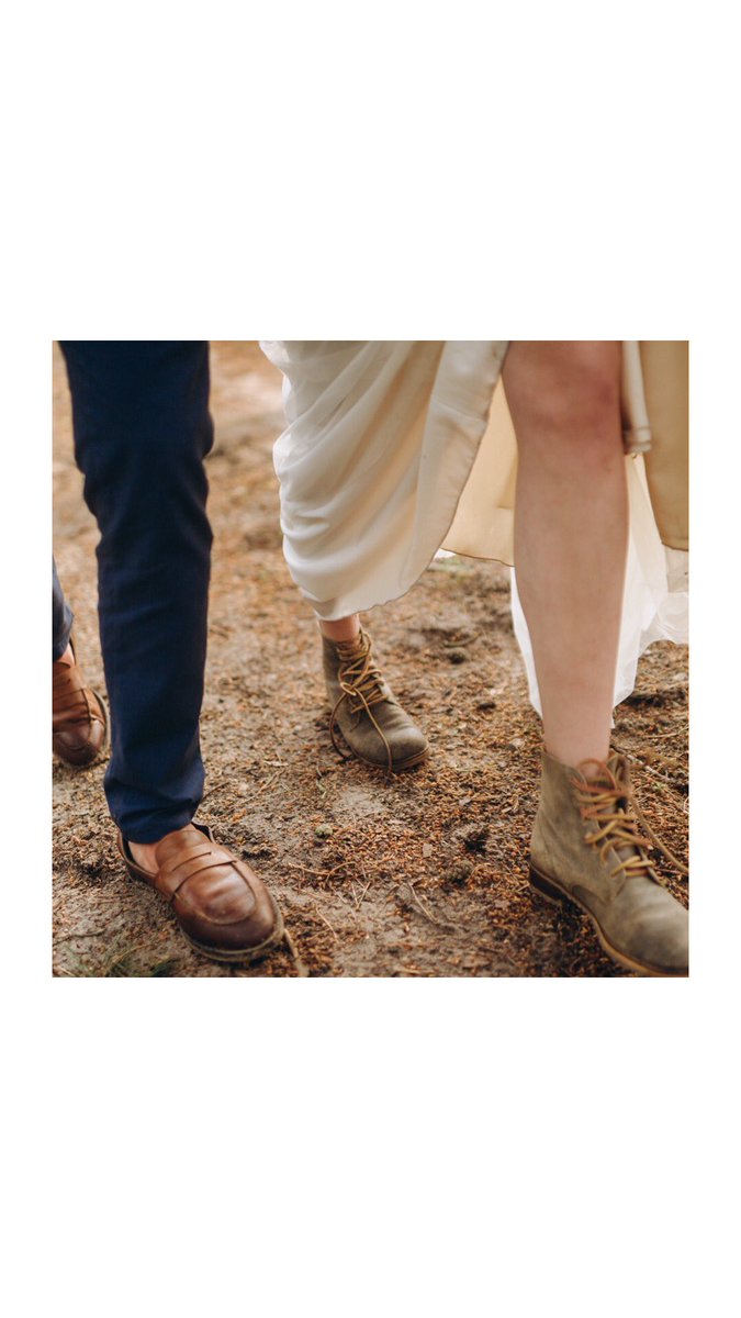 Caminando juntos hacia un mañana mejor 🌿 

#bodas #boda #bodas2020 #weddingphotographer #weddinggown #eventos #bridal #matrimonio #weddingday #weddingdress #destinationwedding #brides #instawed #inspiracion #instawedding #bridetobe #ceremony #savethedate #bodasconestilo