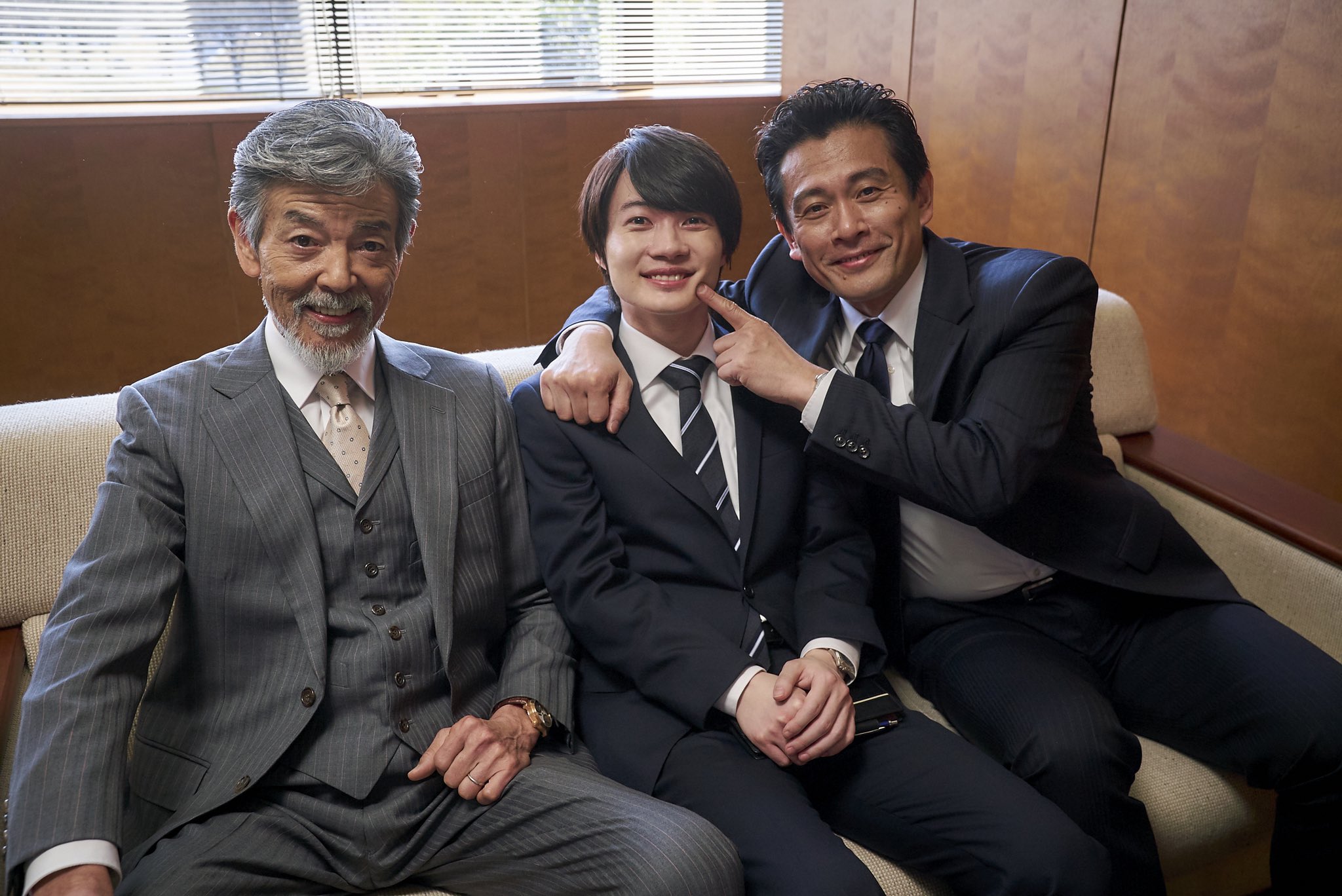 Amazon.co.jp: 連続ドラマW 鉄の骨(Blu-ray BOX) : 神木隆之介