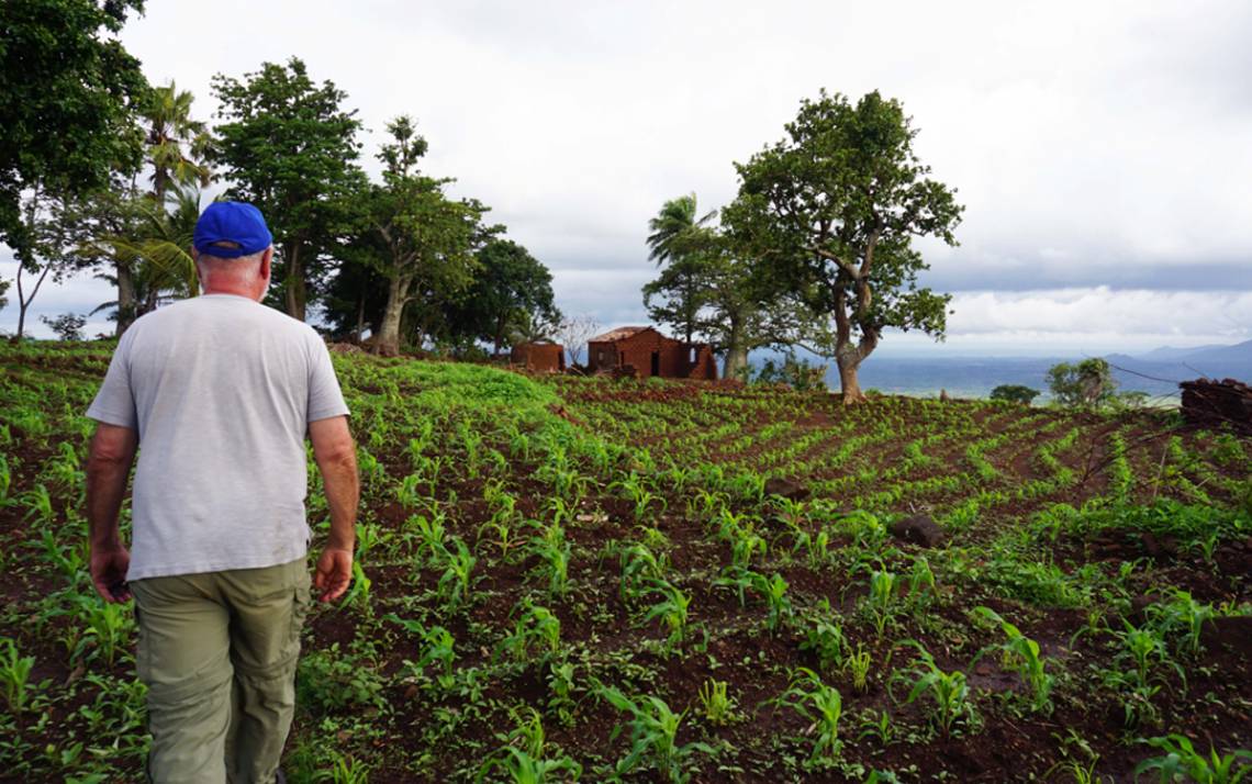 DukeAlumni's tweet photo. Duke researchers travel around the world for their research. Here are some lessons from faculty who travel to Togo, Russia and Uganda to help you adjust to life during COVID-19: https://t.co/J7BxG7uO4S #TogetherDuke https://t.co/R6BUElg3VT