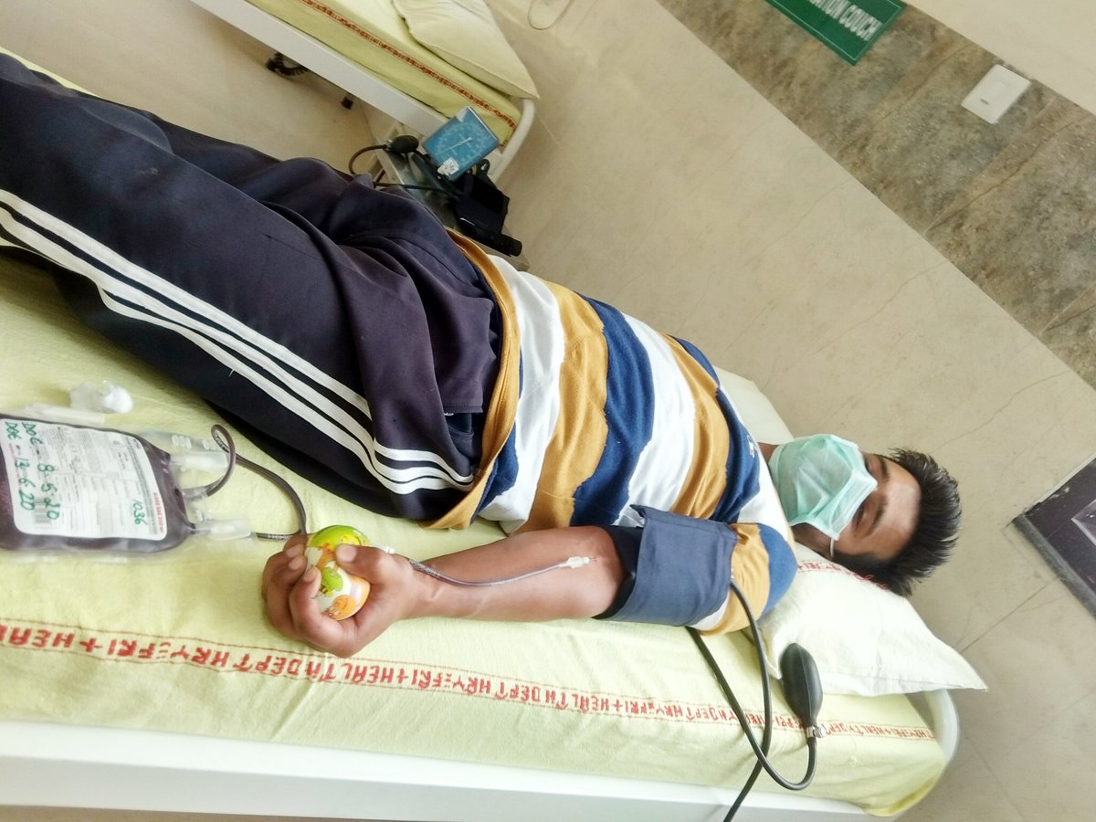 itz__ankit's tweet photo. Let's fight against #coronavirus
 #BloodDonation on the occasion of #WorldThalassemiaDay (8th May 2020)
Under the holy guidance of Saint Dr. Gurmeet Ram Rahim Singh Ji Insan @derasachasauda 
#servinghumanity #proudtobeadonor https://t.co/rYk4FZEFrH