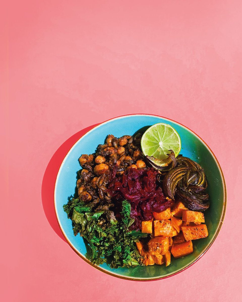 _yumbug's tweet photo. Cajun Cricket Sweet Potato Buddha Bowl. 🎉

This one absolutely killed it! Delicious, healthy and sustainable.

The textures here are on point - crunchy crickets and kale against the soft sweet potato, beetroot, and chickpeas. 

#allbugnobull #edibleinsects #sustainblecooking https://t.co/IPwN73kH2Z