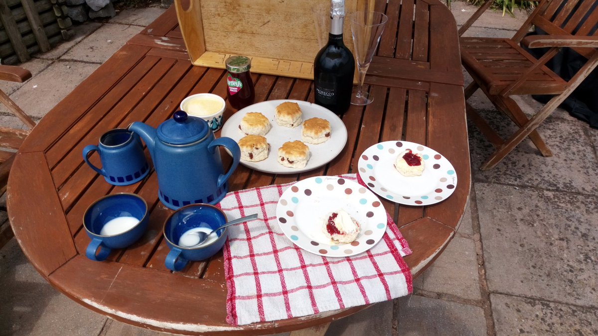 JHedaux's tweet photo. Celebrating #VEDay75 with a very #British afternoon #creamtea. #jamcream or #creamjam
#remembrance https://t.co/Hqxk8b6GRb