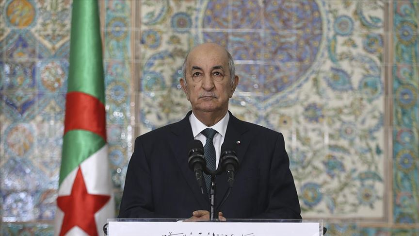 Freedom84408409's tweet photo. Algerian President accuses France of massacring Algerian people during colonial times
Algerian President Tebbun said France killed 45,000 Algerian demonstrators, describing it as a crime against humanity

#8Mai1945 https://t.co/JUcJD2U7QN