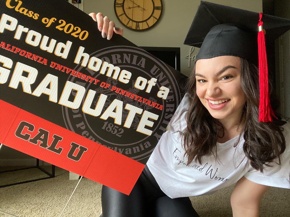 MissFulgenzio's tweet photo. Kristen Fulgenzio M.Ed. 👩🏻‍🎓🍎 Not letting anything rain on my parade this graduation day! #integrativeSTEM https://t.co/k70uV0g2mr
