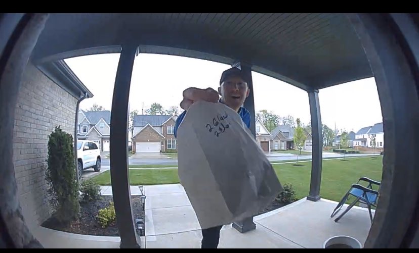 Joe_Rickert's tweet photo. Caught @benny_quatro doing house calls this morning, delivering donuts to our @Taymarsalesu team with @UKAthletics! #DonutFridays https://t.co/gJyEGXY2bk