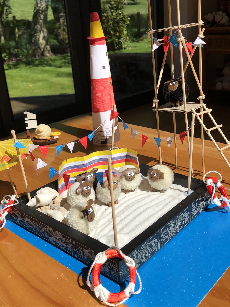 Titch_Sheep's tweet image. Baa, so after a false start we now have bunting on our beach to celebrate #VEDay75 #VEDay2020 - just need the cream tea to arrive now *glares at Big Woman* #BeachIsolation #FlockPower #WheresVeraLynn 🤓😊