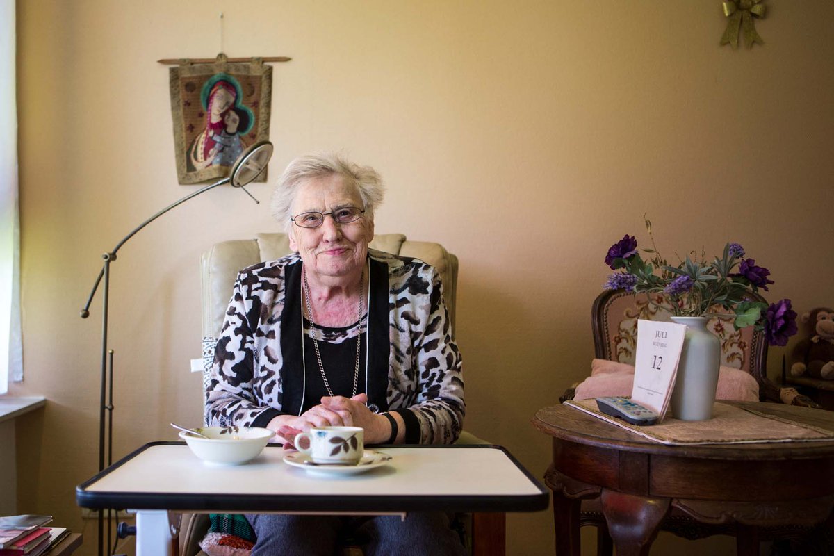 Een hoopvolle, eerste voorzichtige stap. Er wordt gestart met het gecontroleerd openstellen van 25 geselecteerde verpleeghuizen in Nederland. Eén van deze 25 huizen is Sensire De Lindenhof in Vorden. Lees verder: bit.ly/2zhHXRo