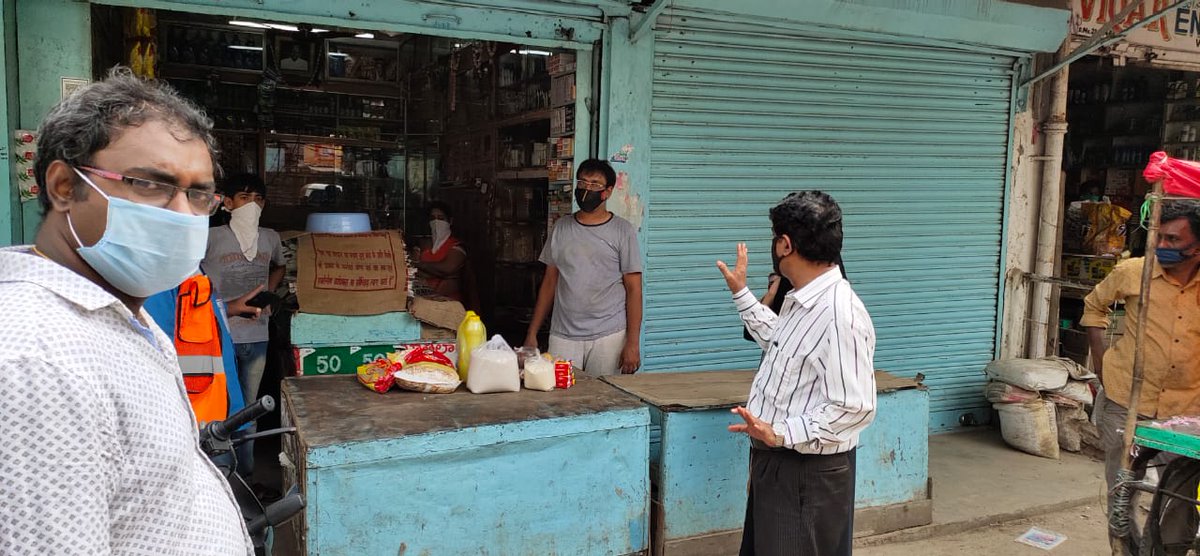 CharminarDc's tweet photo. Inspection of miralammandi #swachhyd #teamghmc @bonthurammohan @CommissionrGHMC @GHMCOnline @ZC_Charminar @AMOH10GHMC https://t.co/JZhfdnqekR