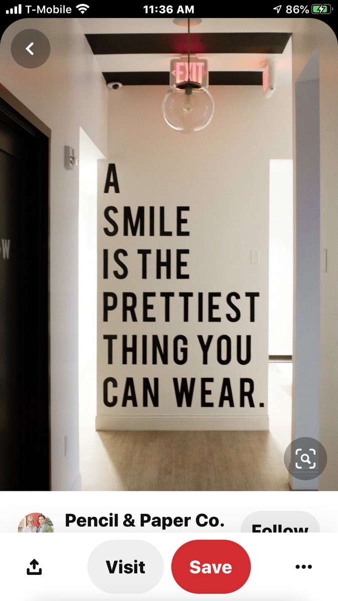 Smile_Positive's tweet photo. A SMILE is the prettiest thing you can wear. 😊 https://t.co/Gc5rX9smZk