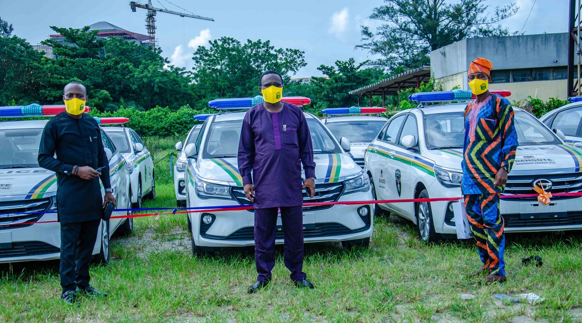 OGSTFofficial's tweet photo. The efforts of the Ogun State Security Fund  - OGSTF to provide security intervention for all security apparatus within the state received a boost today has Dangote Group donated 25 operational vehicles to OGSTF. https://t.co/IYRJ92Wcm8