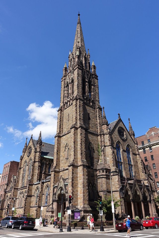 the best thing in the neighbourhood and really in all the Boston listings is the cluster of four churches from the 1860s/70s/80s, though, where Boston briefly left behind its staid colonial style and indulged in some balls-out Gothic: