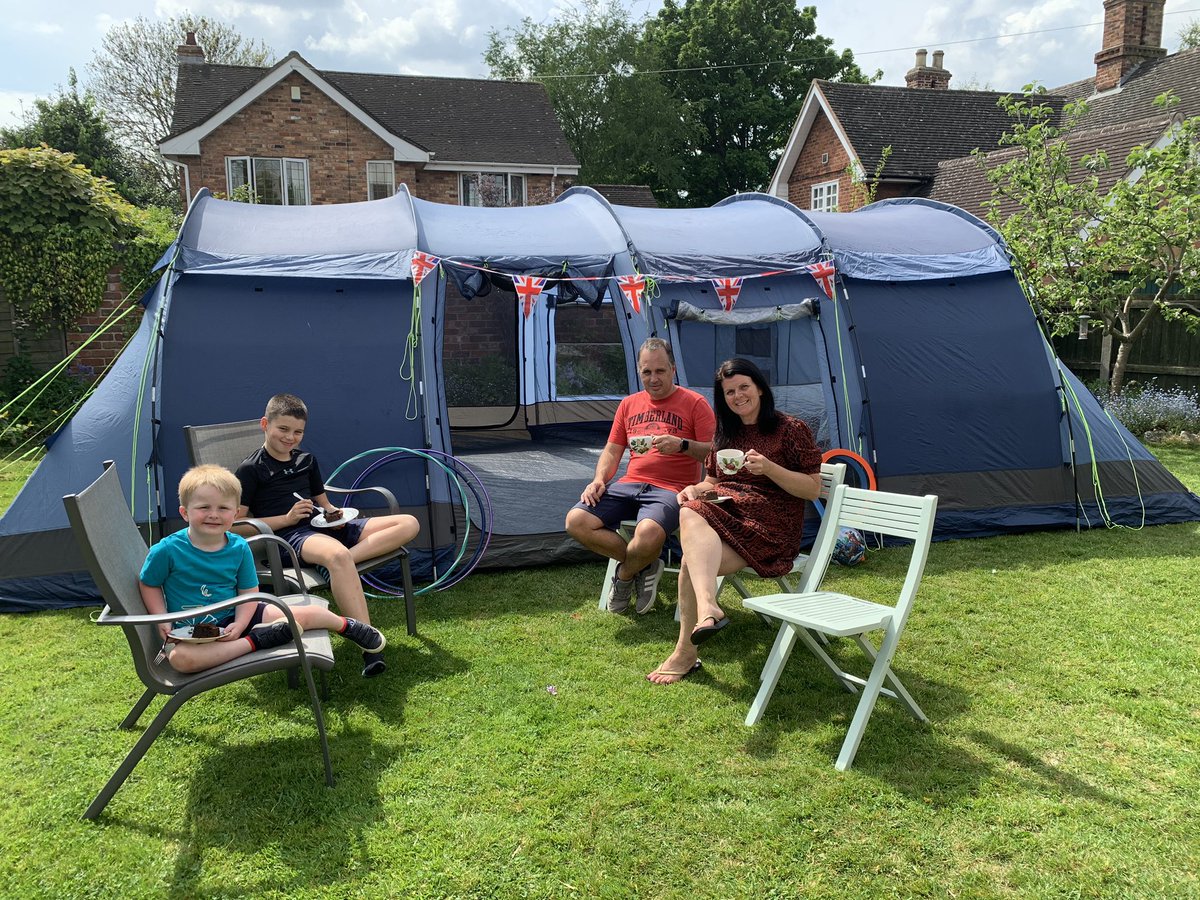 studentppm's tweet photo. @HolyCrossRC celebrating VE Day 🇬🇧🥳 https://t.co/SVGKoMCurj