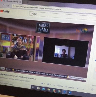 SahabatYAICI_ID's tweet photo. “Susu kental manis bukan produk susu, ini salah kaprah. Sebaiknya dalam bantuan tidak ada susu kental manis,” ujarnya @KemenkesRI #Sahabatyaici #stunting #talkshow #terastvmu #covid19 #psbb #dirumahaja #staysafe #stayhealth #faktaskm #pangansehat #SKMBukansusu https://t.co/U0w9kYcHmb